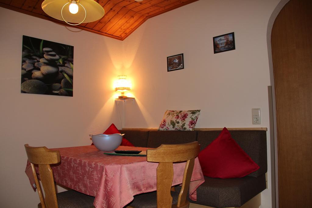 Haus Puit Mandarfen Pitztal Apartment Sankt Leonhard im Pitztal Bilik gambar
